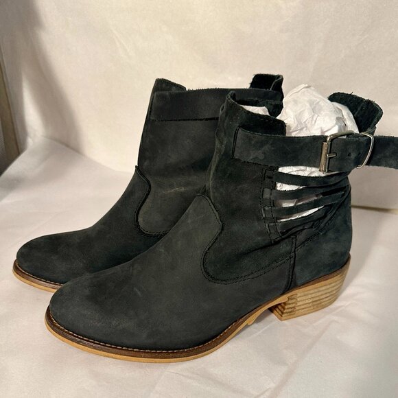 Coolway Women's Suede Ankle Booties Size 39 (8) Black Made In Spain Block Heel - Picture 2 of 15